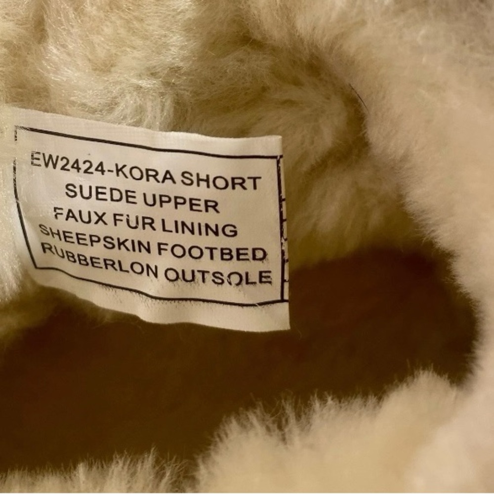 Lamo Tan Ankle Boots with Plush Lining - Picture 5 of 12